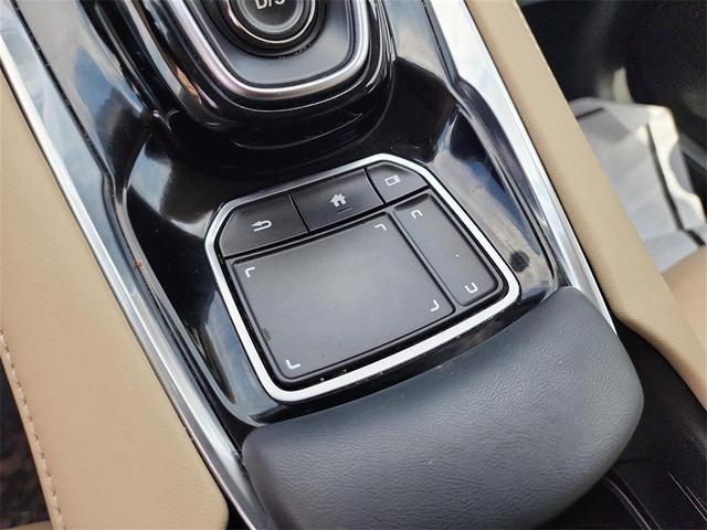 Photo of 2019 White Diamond Pearl Acura RDX