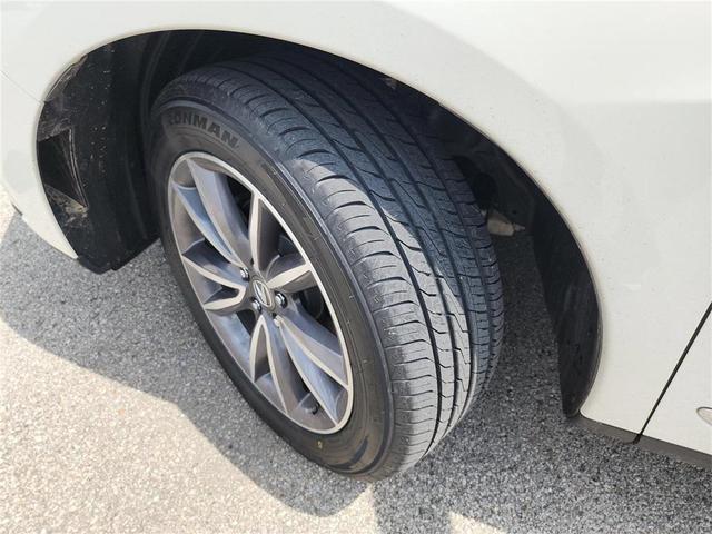 Photo of 2019 White Diamond Pearl Acura RDX