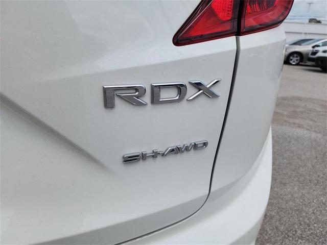 Photo of 2019 White Diamond Pearl Acura RDX