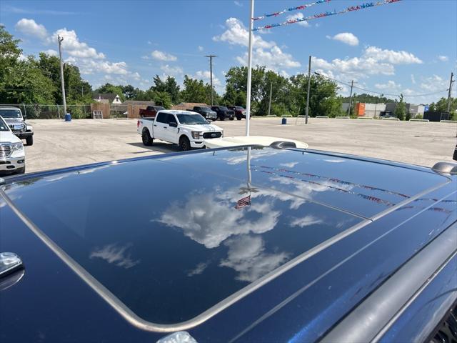 Photo of 2022 Blue Metallic Ford F-450