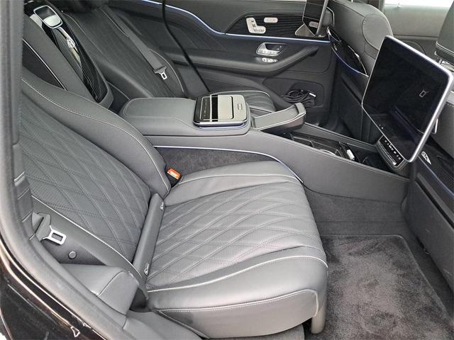 Photo of 2025 Obsidian Black Metallic Mercedes-Benz Maybach GLS 600