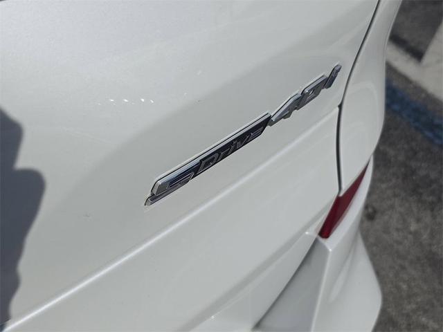 Photo of 2021 Mineral White Metallic BMW X5