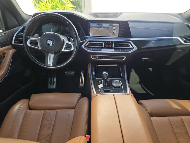 Photo of 2021 Mineral White Metallic BMW X5