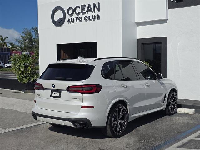 Photo of 2021 Mineral White Metallic BMW X5