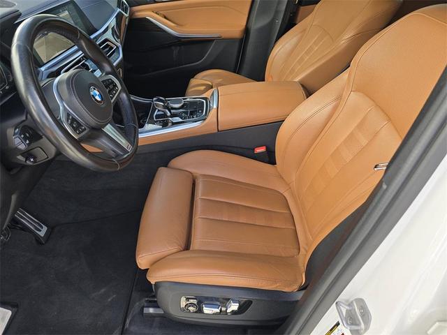Photo of 2021 Mineral White Metallic BMW X5