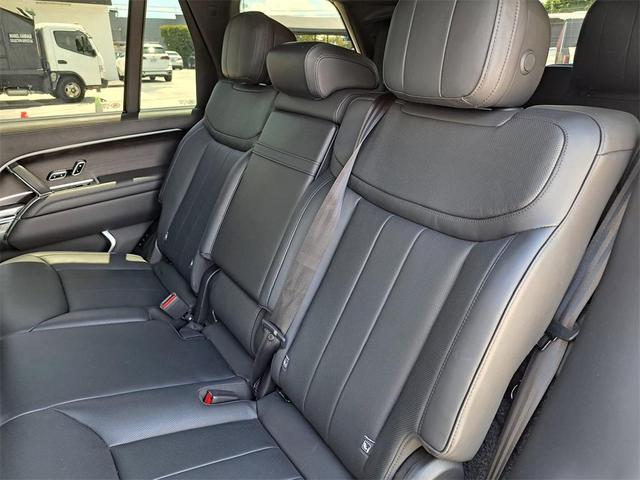 Photo of 2023 Santorini Black Land Rover Range Rover