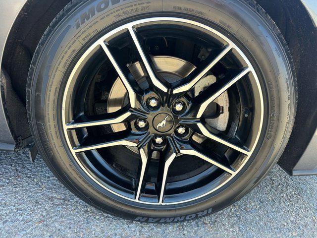 Photo of 2022 Carbonized Gray Metallic Ford Mustang