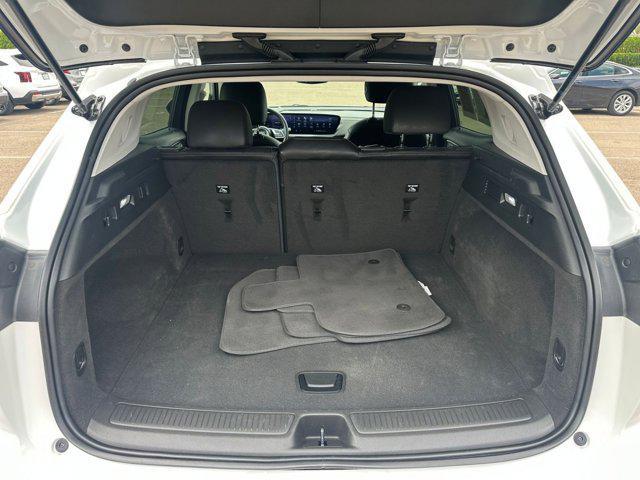 Photo of 2024 Summit White Buick Envision