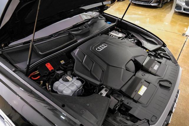 Photo of 2023 Black Audi Q8