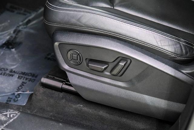 Photo of 2023 Black Audi Q8