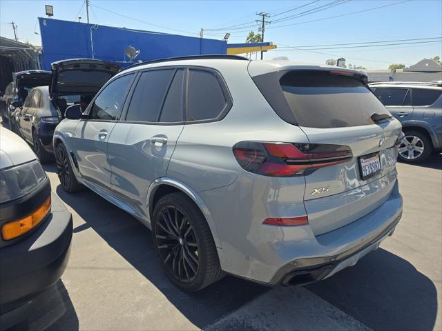 Photo of 2024 Brooklyn Gray Metallic BMW X5
