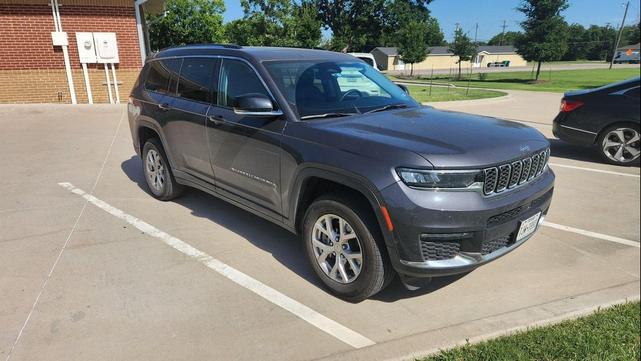 Photo of 2023 Baltic Gray Metallic Clearcoat Jeep Grand Cherokee L