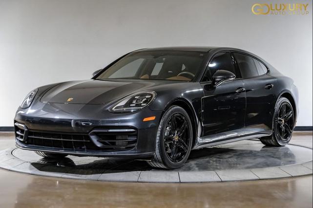 Photo of 2022 Gray Porsche Panamera
