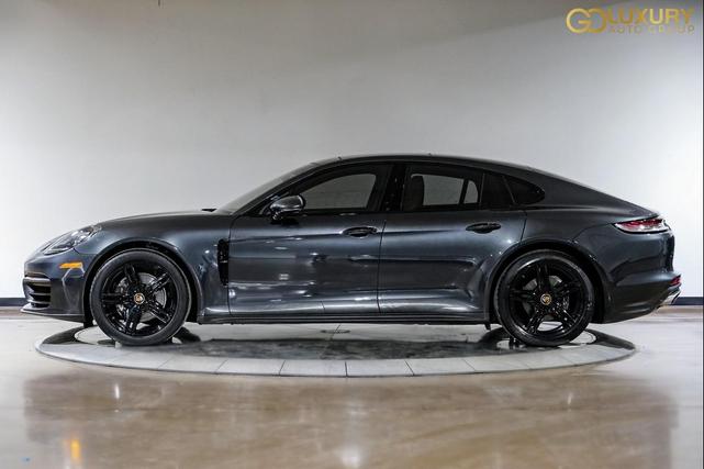 Photo of 2022 Gray Porsche Panamera