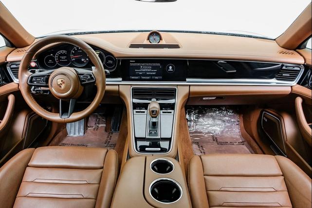 Photo of 2022 Gray Porsche Panamera