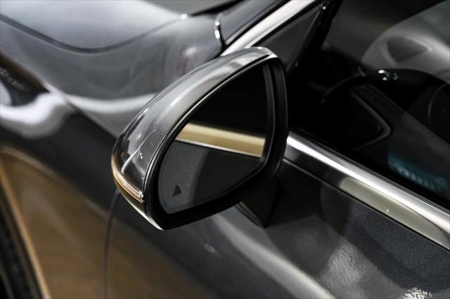 Photo of 2023 Selenite Gray Metallic Mercedes-Benz GLC 300