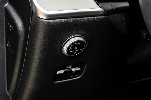 Photo of 2023 Selenite Gray Metallic Mercedes-Benz GLC 300