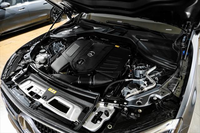 Photo of 2023 Selenite Gray Metallic Mercedes-Benz GLC 300