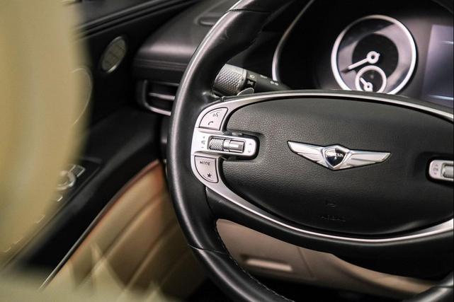 Photo of 2021 Vik Black Genesis GV80