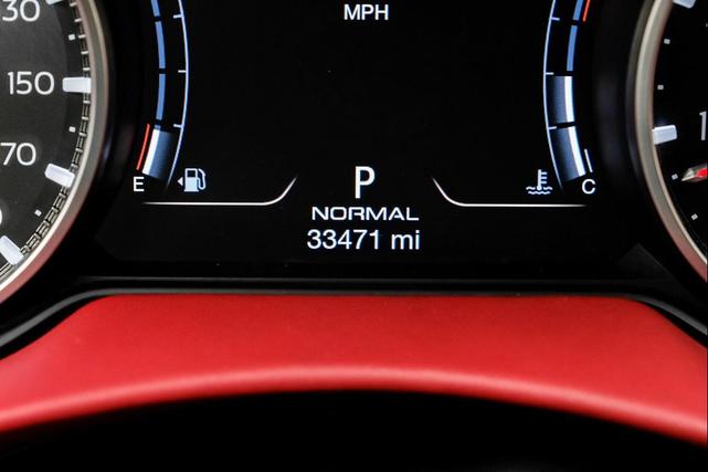 Photo of 2022 Gray Maserati Levante
