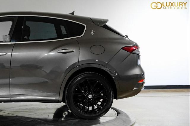 Photo of 2022 Gray Maserati Levante