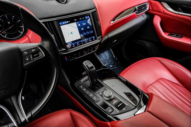 Photo of 2022 Gray Maserati Levante