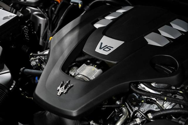 Photo of 2022 Gray Maserati Levante