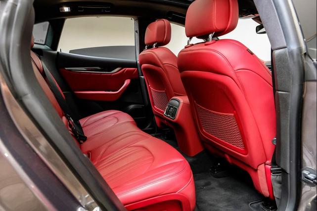Photo of 2022 Gray Maserati Levante