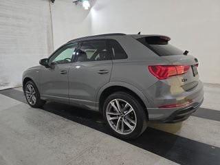 Photo of 2023 Gray Metallic Audi Q3