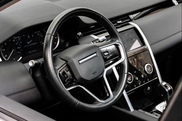Photo of 2022 Gray Land Rover Discovery Sport