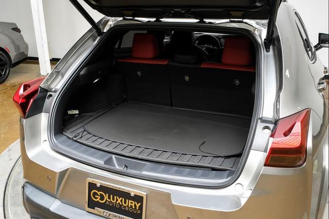 Photo of 2022 Silver Lexus UX 250h