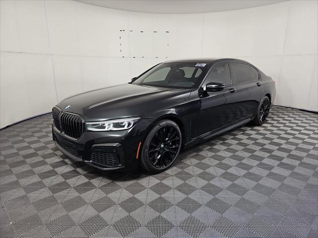 2022 BMW 740