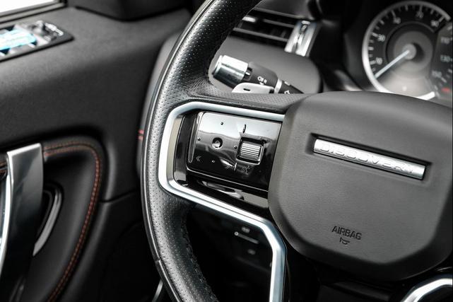 Photo of 2022 Lantau Bronze Metallic Land Rover Discovery Sport