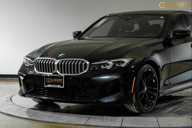 Photo of 2024 Black Sapphire Metallic BMW 330