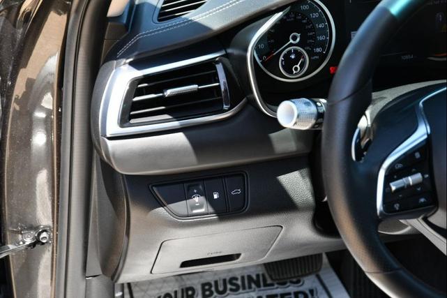 Photo of 2025 Gray Genesis G70