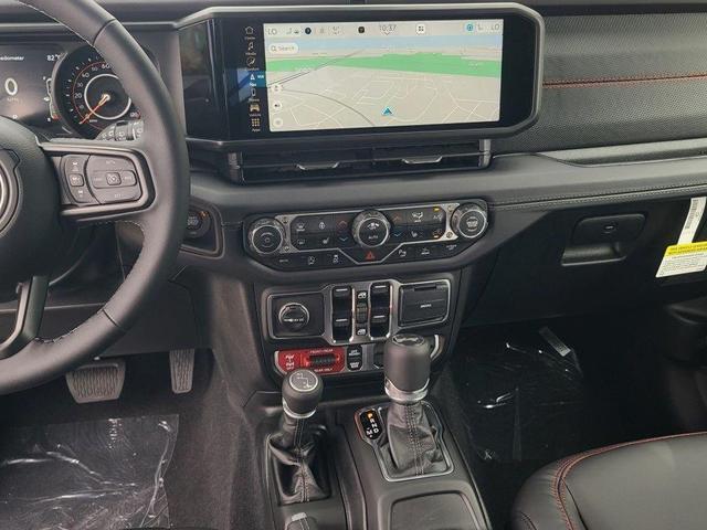 Photo of 2025 Granite Crystal Metallic Clearcoat Jeep Wrangler