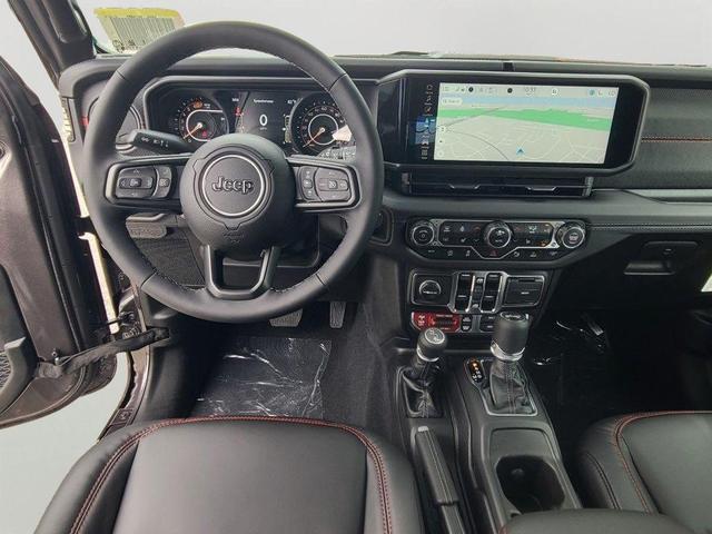 Photo of 2025 Granite Crystal Metallic Clearcoat Jeep Wrangler