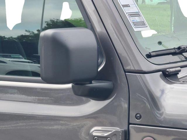 Photo of 2025 Granite Crystal Metallic Clearcoat Jeep Wrangler