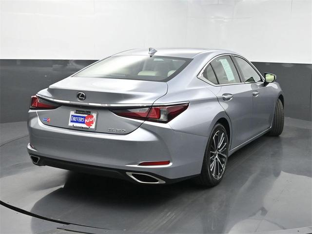 Photo of 2023 Iridium Lexus ES 350