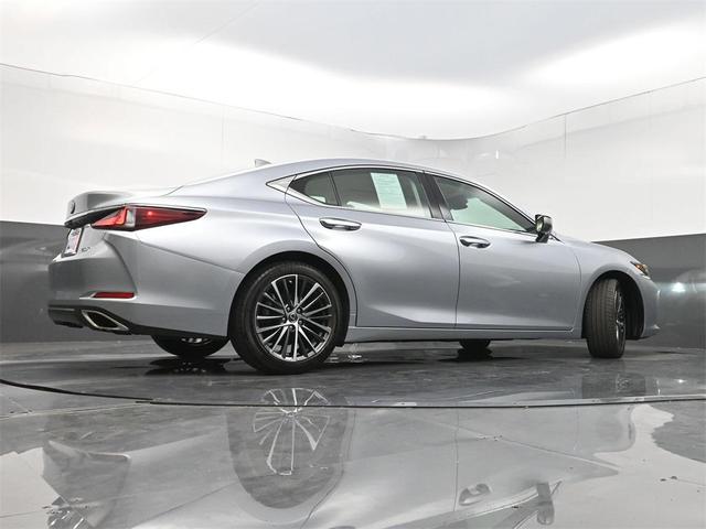 Photo of 2023 Iridium Lexus ES 350