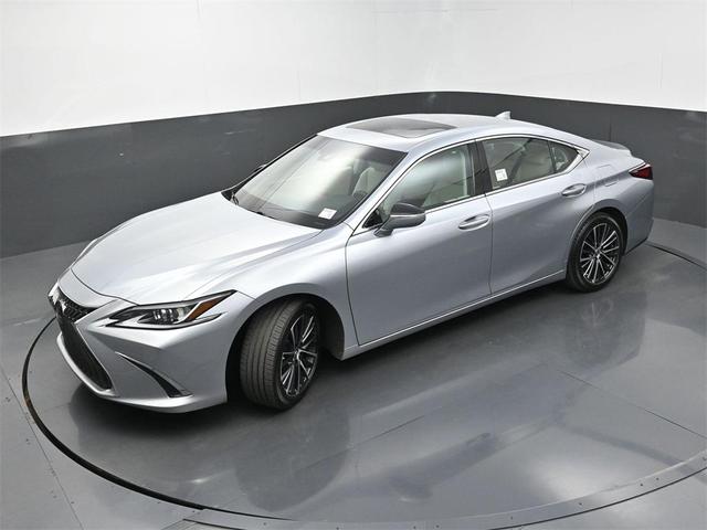 Photo of 2023 Iridium Lexus ES 350