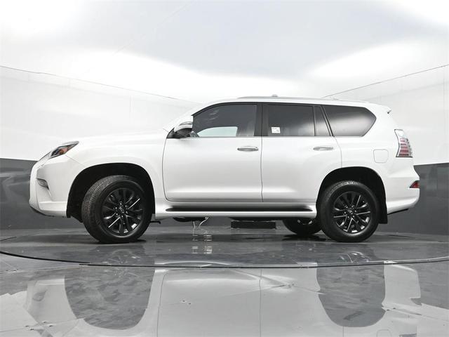 Photo of 2023 Eminent White Pearl Lexus GX 460