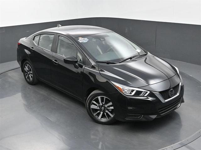 Photo of 2022 Super Black Metallic Nissan Versa