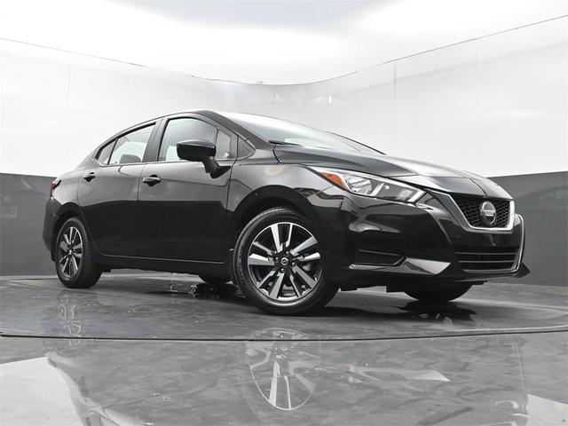Photo of 2022 Super Black Metallic Nissan Versa