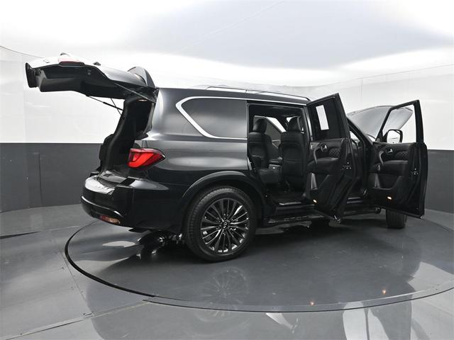 Photo of 2024 Mineral Black INFINITI QX80