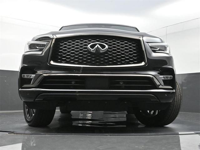 Photo of 2024 Mineral Black INFINITI QX80