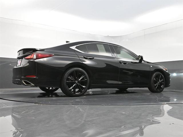 Photo of 2023 Black Lexus ES 350