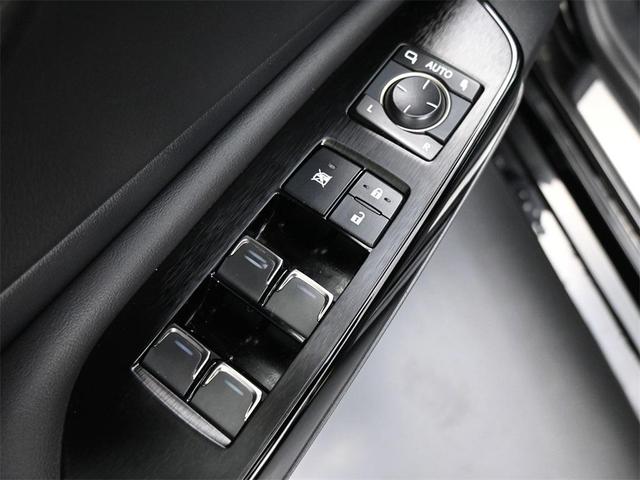 Photo of 2023 Black Lexus ES 350