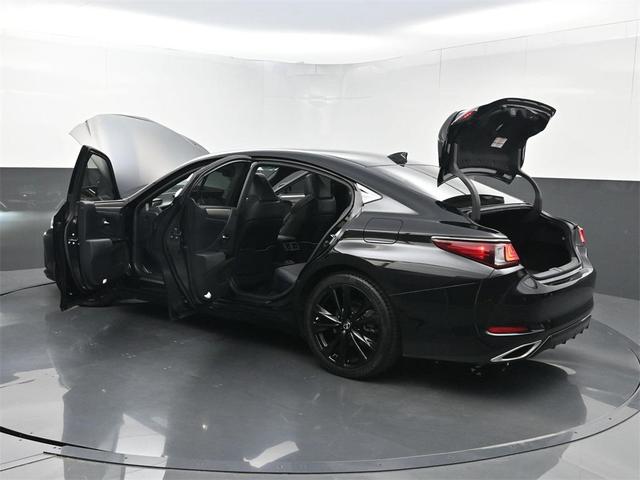 Photo of 2023 Black Lexus ES 350