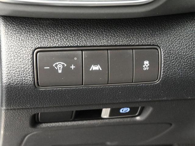 Photo of 2023 Shimmering Silver Pearl Hyundai SANTA FE